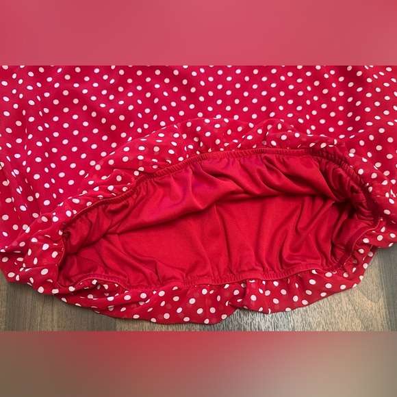 Dressbarn Red Top with White Polka Dots - Picture 6 of 8